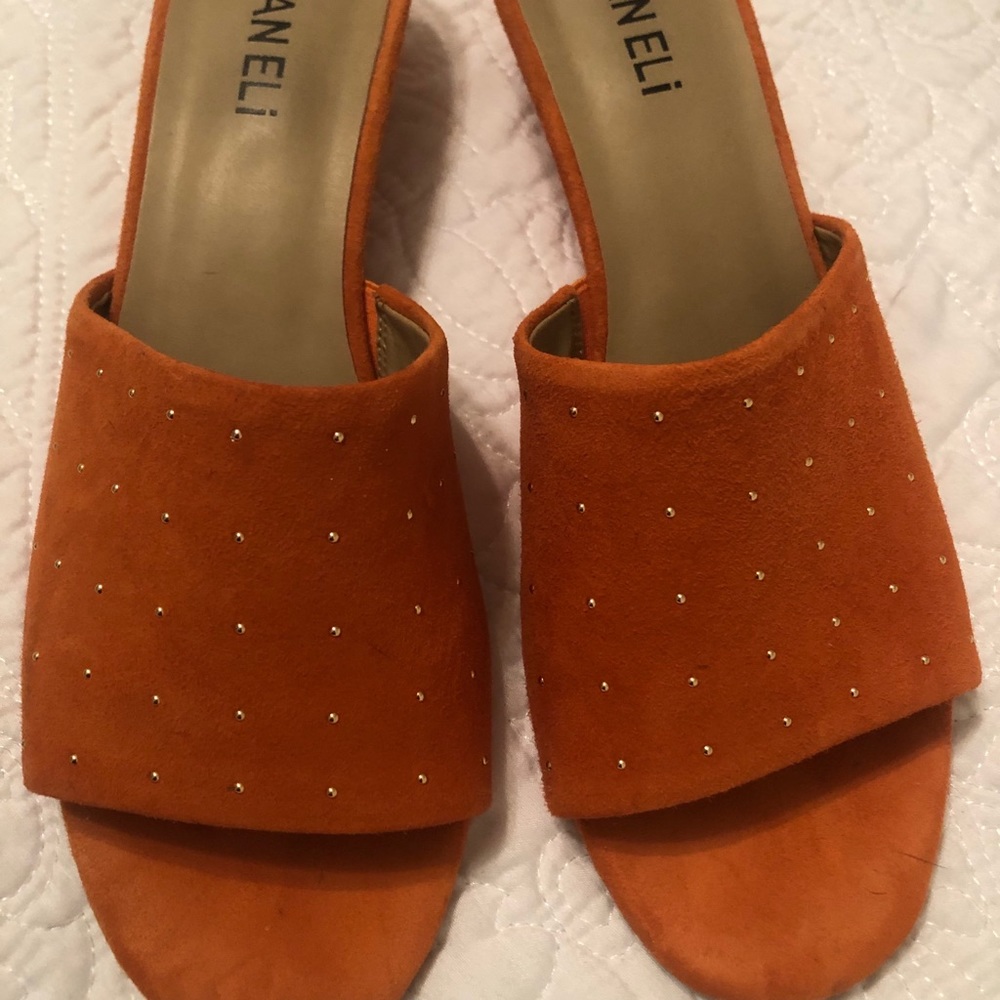 Vaneli Orange wedge heel slip on mules EUC